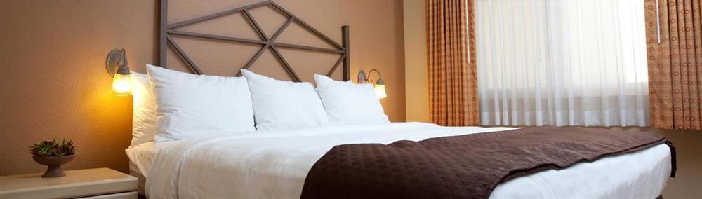 Red Lion Inn & Suites Cathedral City Palm Springs Стая снимка
