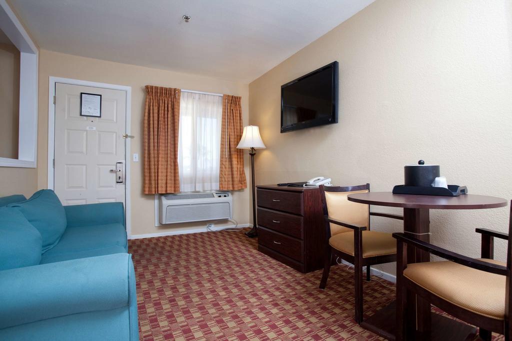 Red Lion Inn & Suites Cathedral City Palm Springs Екстериор снимка